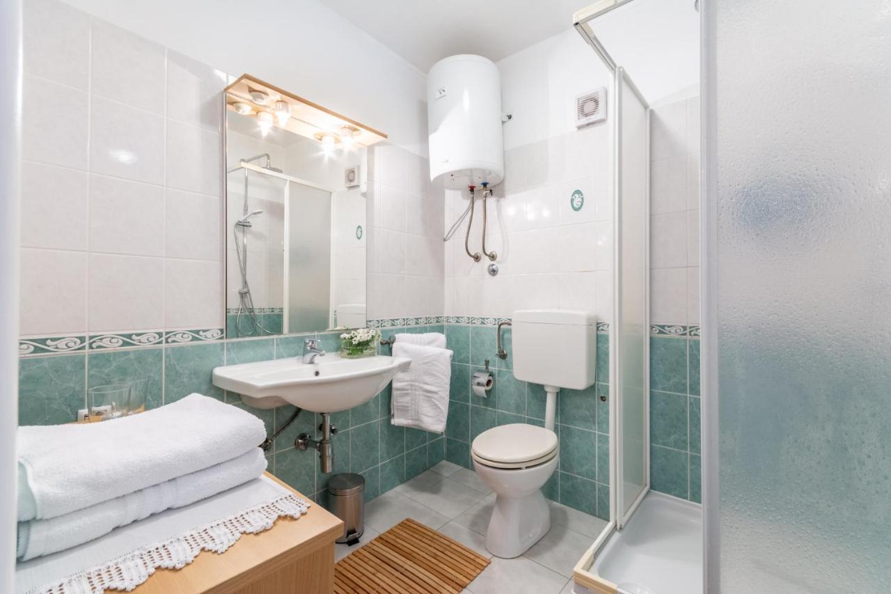 סופטאר Apartments Lota On Top Location מראה חיצוני תמונה